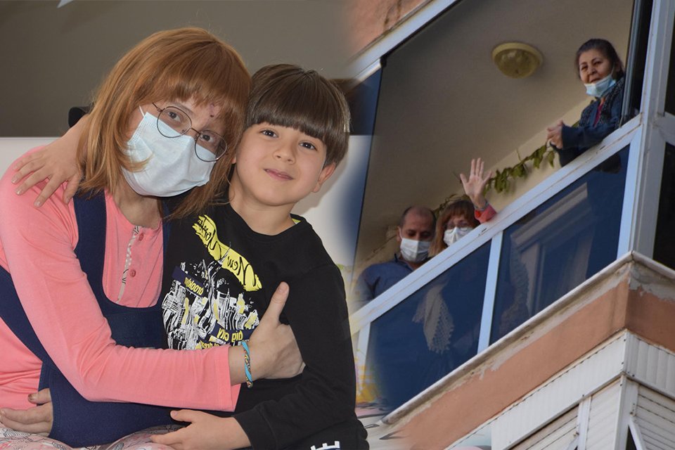 İzmir depreminde yıkılan binanın enkazından 16 saat sonra kurtarılan ve