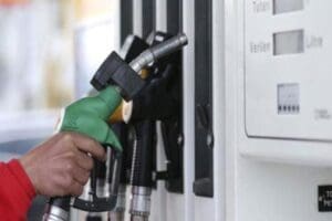 EPGİS'ten yapılan a&ccedil;ıklamaya g&ouml;re; benzinde 0,79, motorinde 2,25 TL'nin son