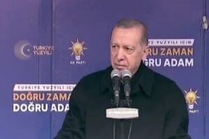 "Cumhuriyetimizin 100. yılında T&uuml;rkiye Y&uuml;zyılına giden yolu Afyonkarahisar'dan başlatıyoruz." diyen