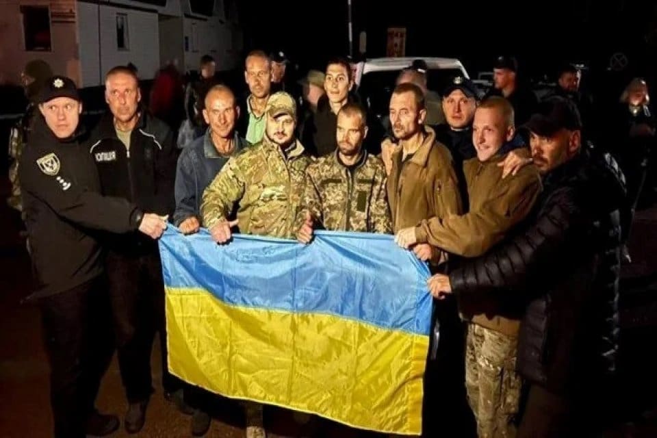 Rusya-Ukrayna arasında 200 savaş esirinin m&uuml;badelesi, Cumhurbaşkanı Erdoğan&rsquo;ın girişimleriyle bug&uuml;n