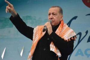 Cumhurbaşkanı&nbsp;Recep Tayyip Erdoğan,&nbsp;Aydın Atat&uuml;rk Kent Meydanı&rsquo;nda d&uuml;zenlenen mitingde konuştu. ERDOĞAN'IN