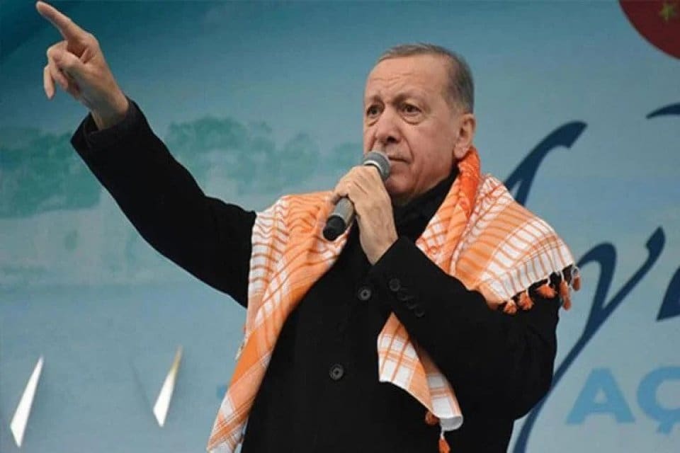 Cumhurbaşkanı&nbsp;Recep Tayyip Erdoğan,&nbsp;Aydın Atat&uuml;rk Kent Meydanı&rsquo;nda d&uuml;zenlenen mitingde konuştu. ERDOĞAN'IN