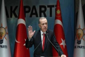 AK Parti bug&uuml;n se&ccedil;im beyannamesini a&ccedil;ıklayacak ve milletvekili adaylarını tanıtıyor.