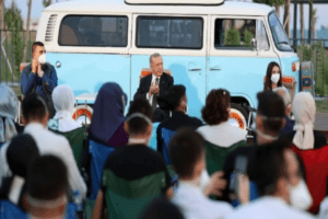 Cumhurbaşkanı Recep Tayyip Erdoğan, Mersin'de, 81 ilden &uuml;niversite kazanan gen&ccedil;lerle