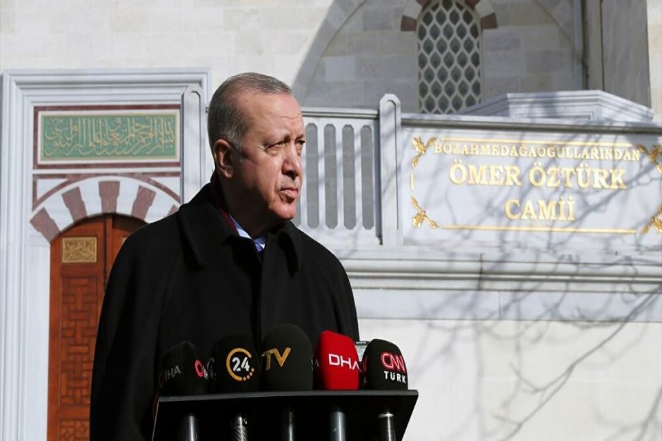 Erdoğan, cuma namazının ardından açıklamalarda bulundu. Erdoğan, "Ben öğrencilerle neden
