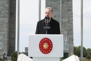 İstişare toplantısında k&ouml;pr&uuml; ve otoyol &uuml;cretleriyle ilgili eleştiriler dile getirilince
