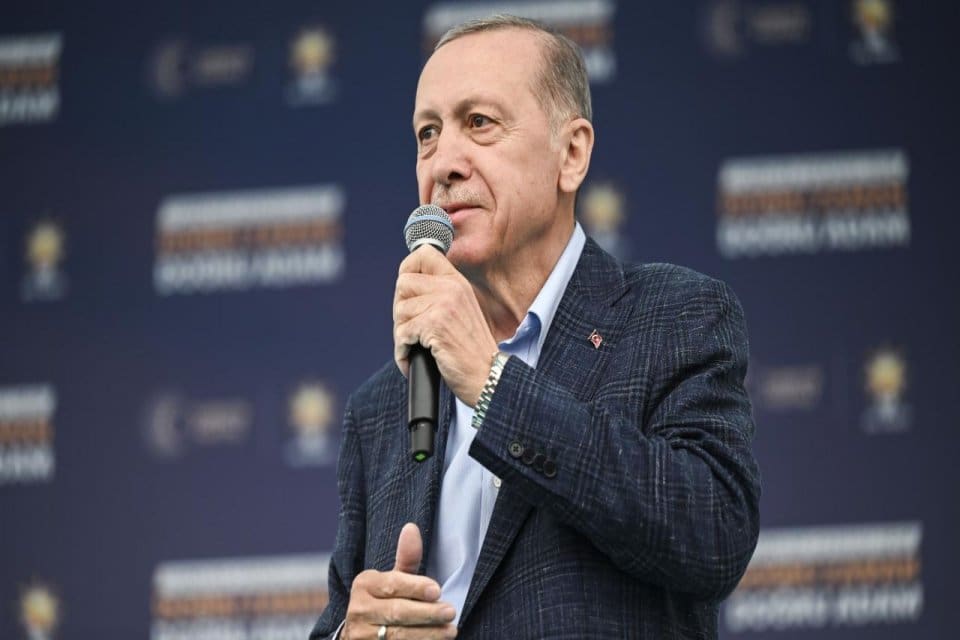 Cumhurbaşkanı ve&nbsp;AK Parti Genel Başkanı&nbsp;Recep Tayyip Erdoğan&nbsp;Sosyal medya hesabından &ldquo;Sevgili