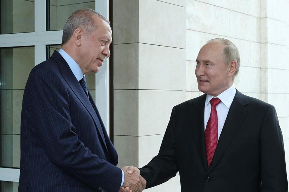 T&uuml;rkiye'nin girişimleri sonucunda tahıl koridorunun tekrar işlerlik kazanmasına ilişkin konuşan