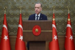 Baş&ouml;rt&uuml;s&uuml; ile ilgili anayasa değişikliği teklifine de değinen Cumhurbaşkanı "Meclis