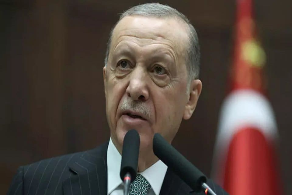 Cumhurbaşkanı Recep Tayyip Erdoğan, Dolmabah&ccedil;e Ofisi'nde T&uuml;rkiye Ulusal Risk Kalkanı
