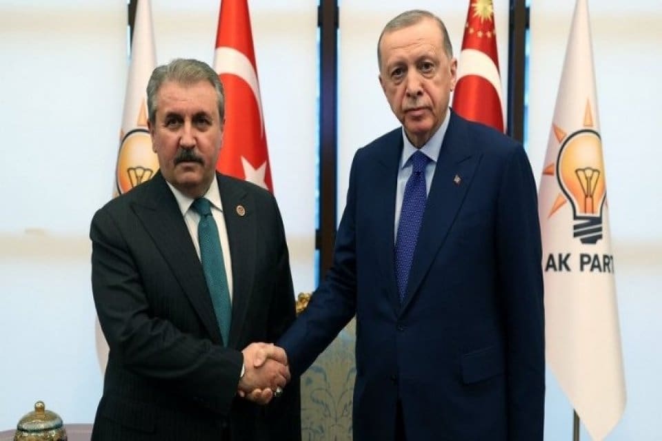 Cumhurbaşkanı Erdoğan, B&uuml;y&uuml;k Birlik Partisi Genel Başkanı Mustafa Destici ile