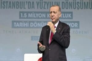 İstanbul'da a&ccedil;ıklamalarda bulunan Cumhurbaşkanı Recep Tayyip Erdoğan, yıl sonunu işaret