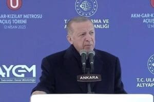 AKM-Gar-Kızılay Metro Hattı'nın a&ccedil;ılış t&ouml;renine katılan Cumhurbaşkanı Recep Tayyip Erdoğan,yeni