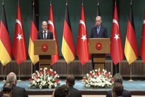 Cumhurbaşkanı Erdoğan ve Almanya Başbakanı Scholz, d&uuml;zenledikleri ortak basın toplantısında