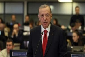 Cumhurbaşkanı&nbsp;Recep Tayyip Erdoğan'ın adaylığı i&ccedil;in iki partinin yetkilileri Y&uuml;ksek Se&ccedil;im