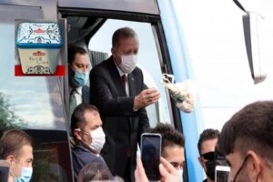 Çay-Kur 'Keyif Çayı' adlı yeni bir ürünü piyasaya sürüyor. 'Yeni