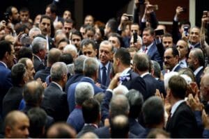 Gazeteci Murat Yetkin, Yetkinreport'ta kaleme aldığı yazısında AK Parti i&ccedil;inden