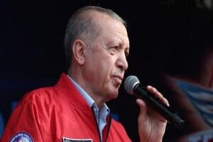 Bu yılın Mart ayına kadar ilişkilerin normal seyrettiği Ankara-Atina hattında