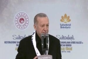 Aydos Kalesi ile Sultan Korusu'nun a&ccedil;ılışında konuşan Cumhurbaşkanı Erdoğan, 14