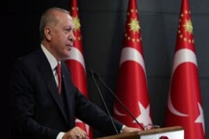 Koronavir&uuml;s salgınının T&uuml;rkiye'de etkili olduğu 1 yıllık s&uuml;reye ilişkin Cumhurbaşkanı