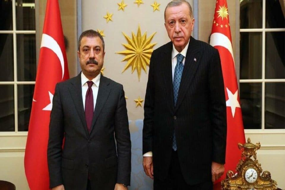 T&uuml;rk Lirası bug&uuml;n tarihi bir değer kaybı yaşarken, Cumhurbaşkanı Erdoğan'ın