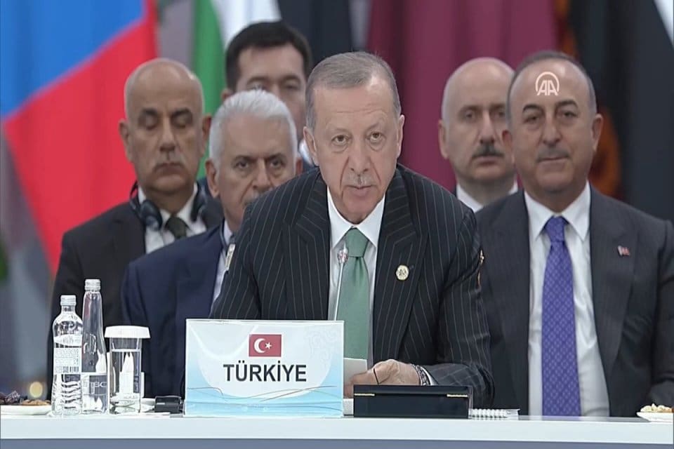 Asya'da G&uuml;ven Artırıcı &Ouml;nlemler Konferansı'nda a&ccedil;ıklamalarda&nbsp;bulunan Cumhurbaşkanı Erdoğan'ın, Rusya-Ukrayna savaşına