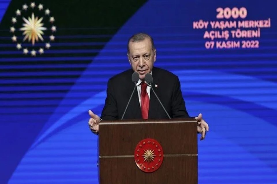 Beştepe'de katıldığı bir programda a&ccedil;ıklamalarda bulunan Cumhurbaşkanı Erdoğan,&nbsp;''Gazete k&ouml;şelerinde umutsuzluk