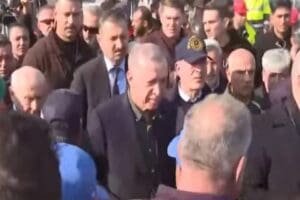 Cumhurbaşkanı Erdoğan ile MHP lideri Bah&ccedil;eli, depremde b&uuml;y&uuml;k yıkıma uğrayan