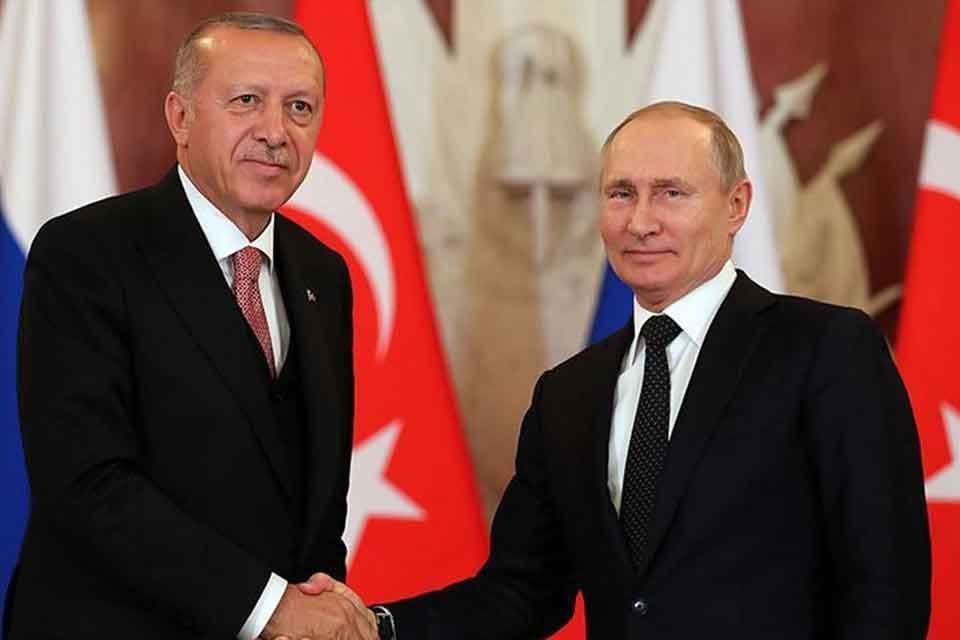 Cumhurbaşkanı Erdoğan, Rusya Devlet Başkanı Vladimir Putin'le telefonda g&ouml;r&uuml;şt&uuml;. G&ouml;r&uuml;şmede