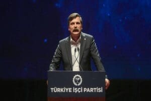 T&uuml;rkiye İş&ccedil;i Partisi Genel Başkanı Erkan Baş, Diyarbakır merkezli 21