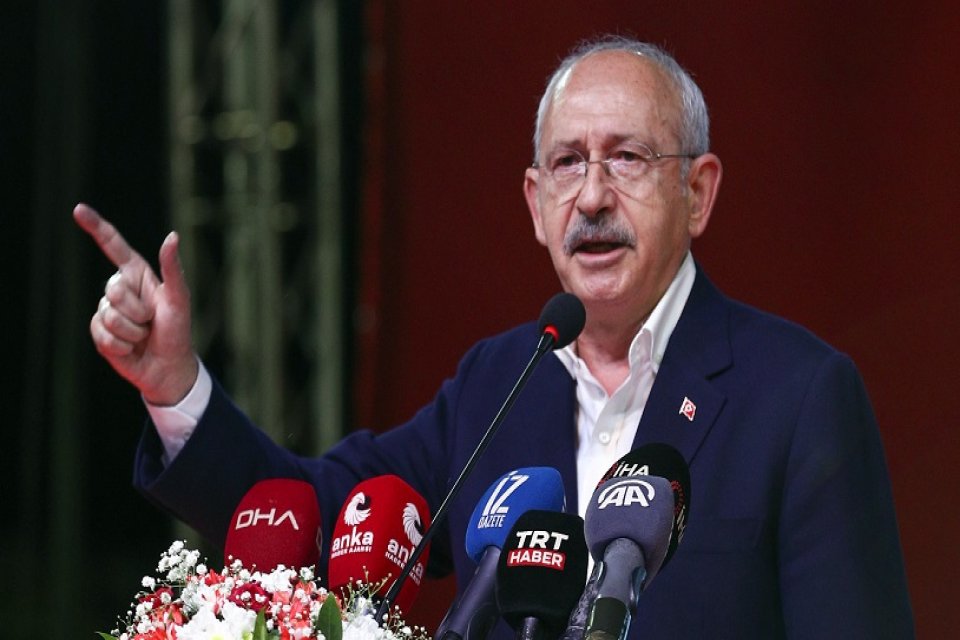 CHP lideri Kılı&ccedil;daroğlu, "T&uuml;rkiye se&ccedil;im atmosferine girdi. &Ouml;yle ya da