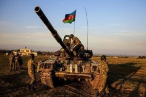 Ermenistan askerleri sınırdaki ve Karabağ'daki Azerbaycan mevzilerine ateş açtı. Azerbaycan Savunma