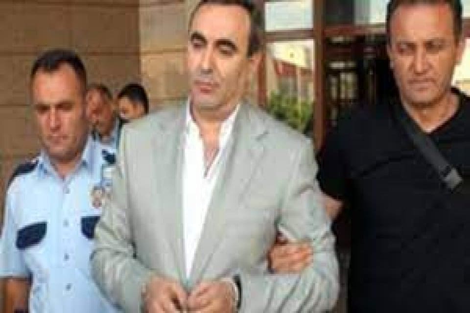 Demir &ccedil;elik sekt&ouml;r&uuml;nde paravan şirketler &uuml;zerinden sahte faturalarla kamuyu 25