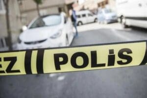 İstanbul Esenyurt'ta balkondan d&uuml;şt&uuml;ğ&uuml; &ouml;ne s&uuml;r&uuml;len Meral &Ccedil;.'nin, polisin aile