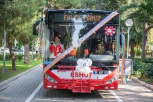 İzmir B&uuml;y&uuml;kşehir Belediyesi ESHOT Genel M&uuml;d&uuml;rl&uuml;ğ&uuml; b&uuml;nyesinde otob&uuml;s şof&ouml;rl&uuml;ğ&uuml; yapan