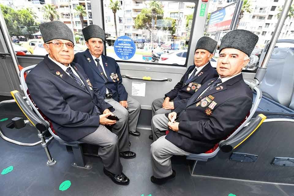İzmir B&uuml;y&uuml;kşehir Belediyesi ESHOT Genel M&uuml;d&uuml;rl&uuml;ğ&uuml;, gazilere ve şehit yakınlarına