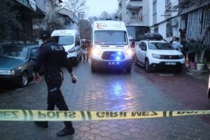 Denizli'nin Pamukkale il&ccedil;esinde d&uuml;n evde tartıştığı eşi Arzu Tutal'ı (48)