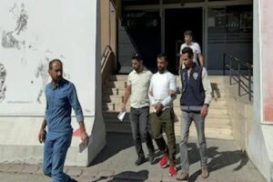 Erzincan'da tartıştığı eşini sırtından bıçaklayarak öldüren Ahmet Ö. tutuklandı. Halitpaşa