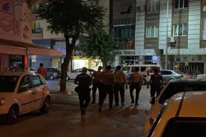 MANİSA'da Hüseyin Yurtseven (71), boşanma aşamasındaki eşi Ummuhan Yurtseven (65)