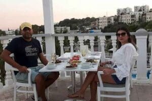 İZMİR'de, boşanma aşamasındaki eşi Deniz &Ouml;zarslan (36) tarafından tabancayla vurulan