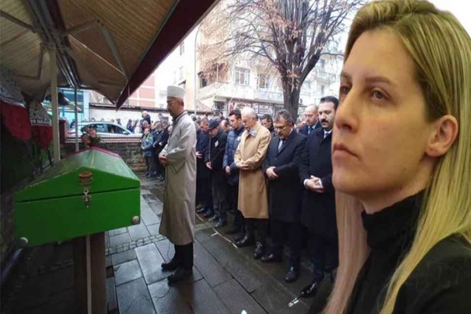 Kastamonu'da, evinde &ouml;l&uuml; bulunan&nbsp;eski MHP Taşk&ouml;pr&uuml; İl&ccedil;e Kadın Kolları Başkanı