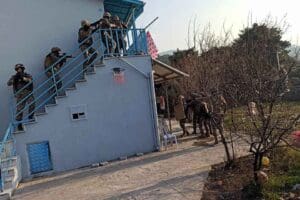 AYDIN'ın Kuşadası il&ccedil;esinde, organize su&ccedil; &ouml;rg&uuml;t&uuml;ne operasyonda, aynı aileden 3