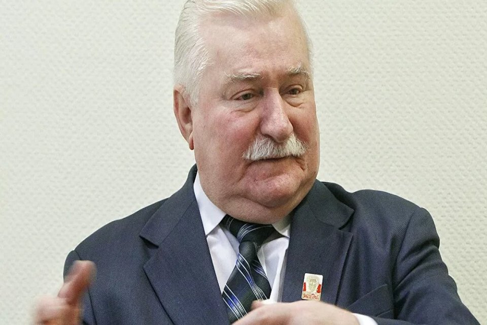 Polonya'nın eski Cumhurbaşkanı ve Nobel Barış &Ouml;d&uuml;l&uuml; sahibi Lech Walesa,