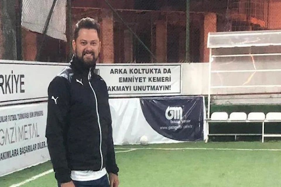 Sakarya'nın Serdivan il&ccedil;esinde, eski eşi ile tartıştıktan sonra &uuml;zerine benzin