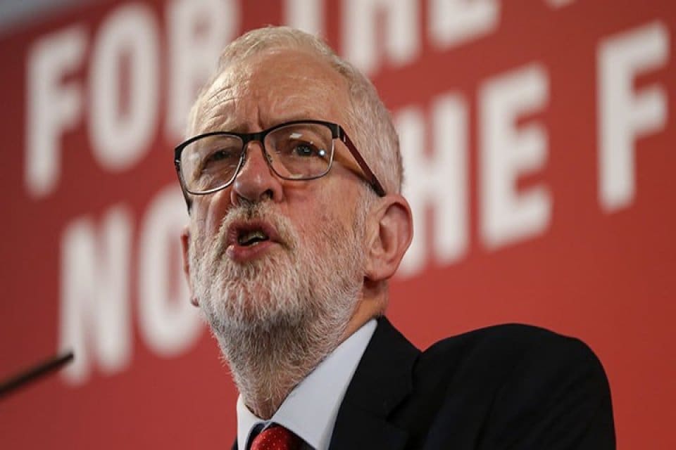 Eski İngiltere İş&ccedil;i Partisi lideri Corbyn, Ukrayna'nın işgali konusunda NATO'yu