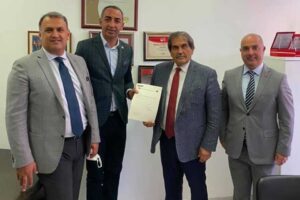 Cumhuriyet Halk Partisi (CHP) Menemen İlçe Başkanlığı'ndan alınan Turan Erdoğan,