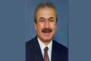 Eski Demokratik Sol Parti (DSP) Milletvekili Osman Kılı&ccedil;, İstanbul'daki evinde