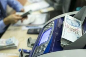 T&uuml;rkiye Esnaf ve Sanatkarları Konfederasyonu (TESK) Genel Başkanı Bendevi Paland&ouml;ken,