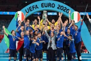 Avrupa'nın en b&uuml;y&uuml;ğ&uuml; İtalya oldu! EURO 2020 finalinde İngiltere ile
