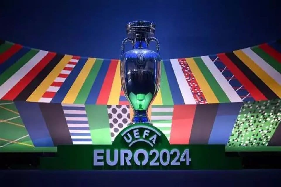 2024 Avrupa Futbol Şampiyonası (EURO 2024) Elemeleri'ne 8 karşılaşmayla devam